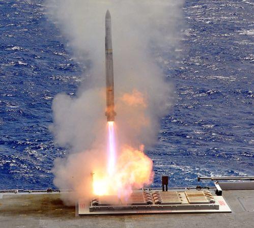 国产盾舰发射导弹视频大全,揭秘我国海军力量崛起